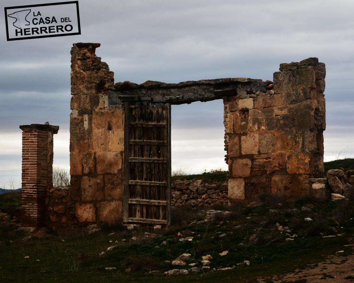 La Casa Del Herrero El Poyo Bagian luar foto