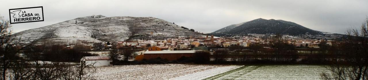 La Casa Del Herrero El Poyo Bagian luar foto