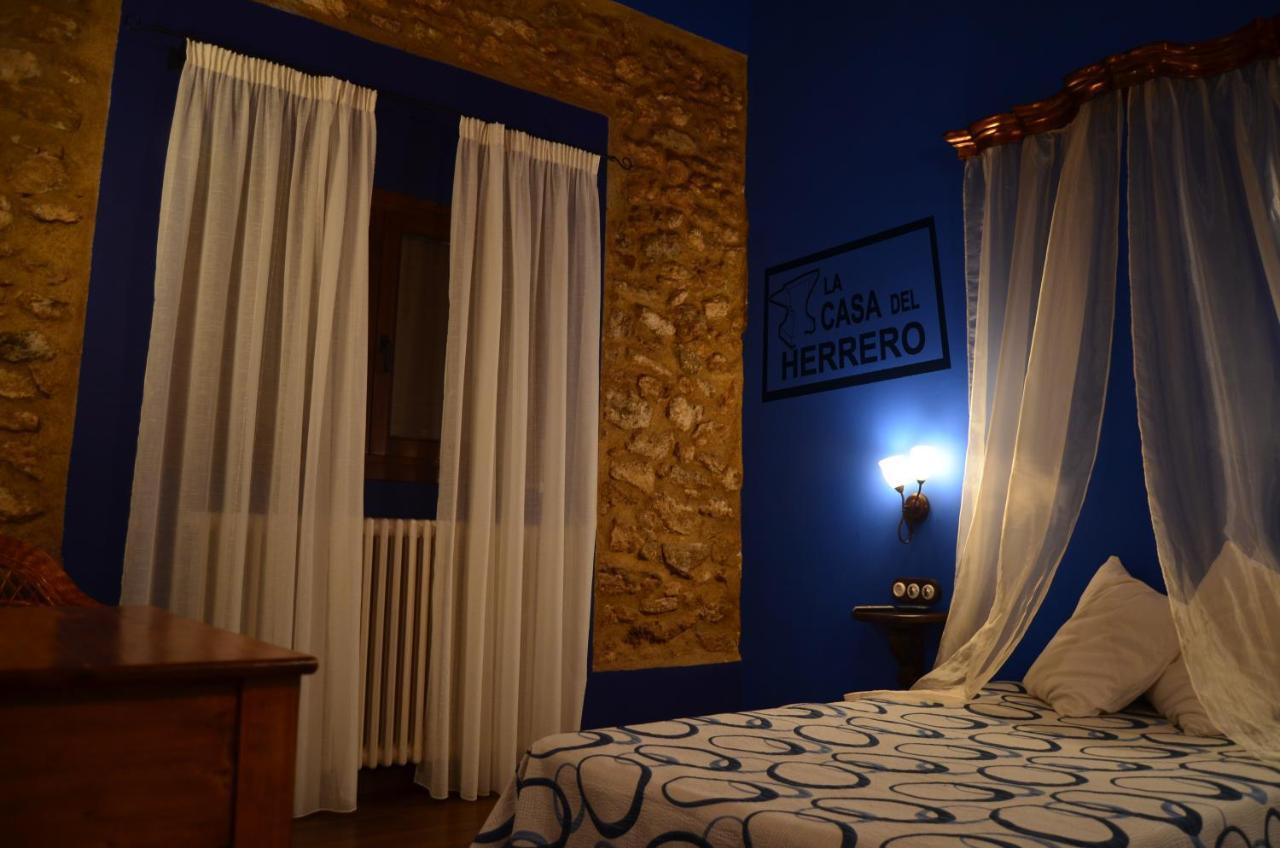 La Casa Del Herrero El Poyo Bagian luar foto